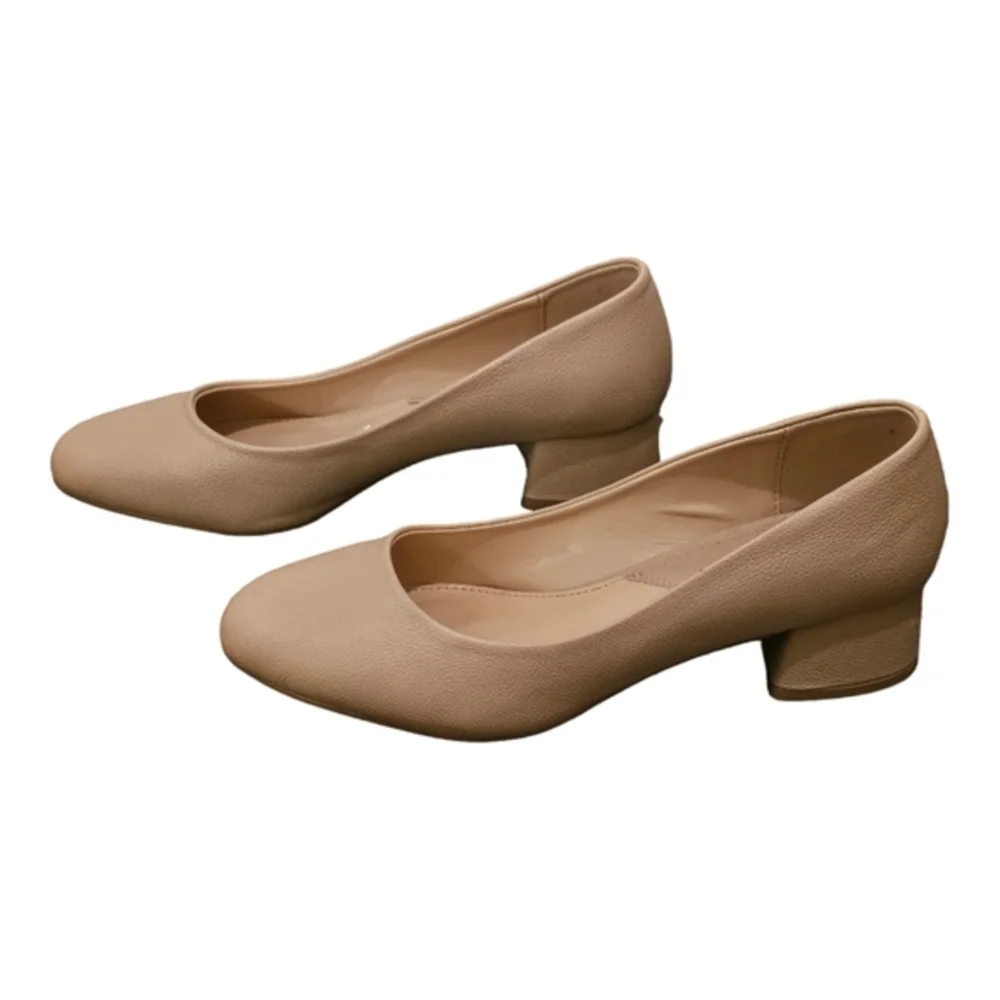 HALSTON PARIS Beige Pebbled Leather Block Heel PUMPS Heels Size 10‎